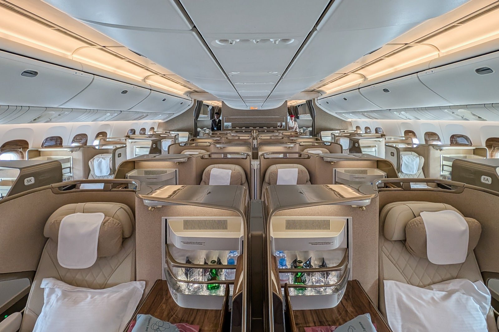 No more middle seat: A review of Emirates refurbished business class on the 777-300ER from Dubai to Brussels