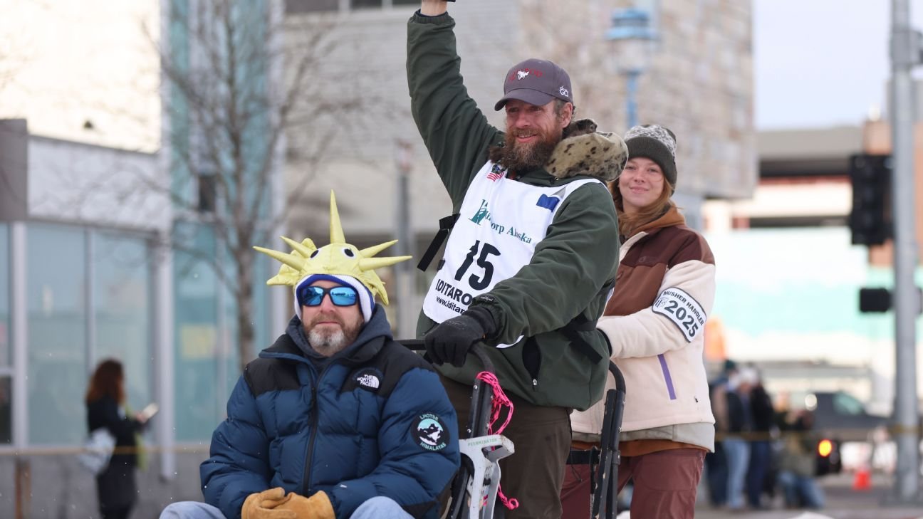 Former reality TV star Jessie Holmes wins longest-ever Iditarod