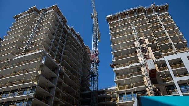 Federal government promises $2.55B in low-cost loans to help Toronto build rental homes