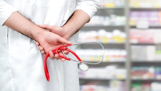 As rural ERs close, doctors seek election promises for pan-Canadian licensing