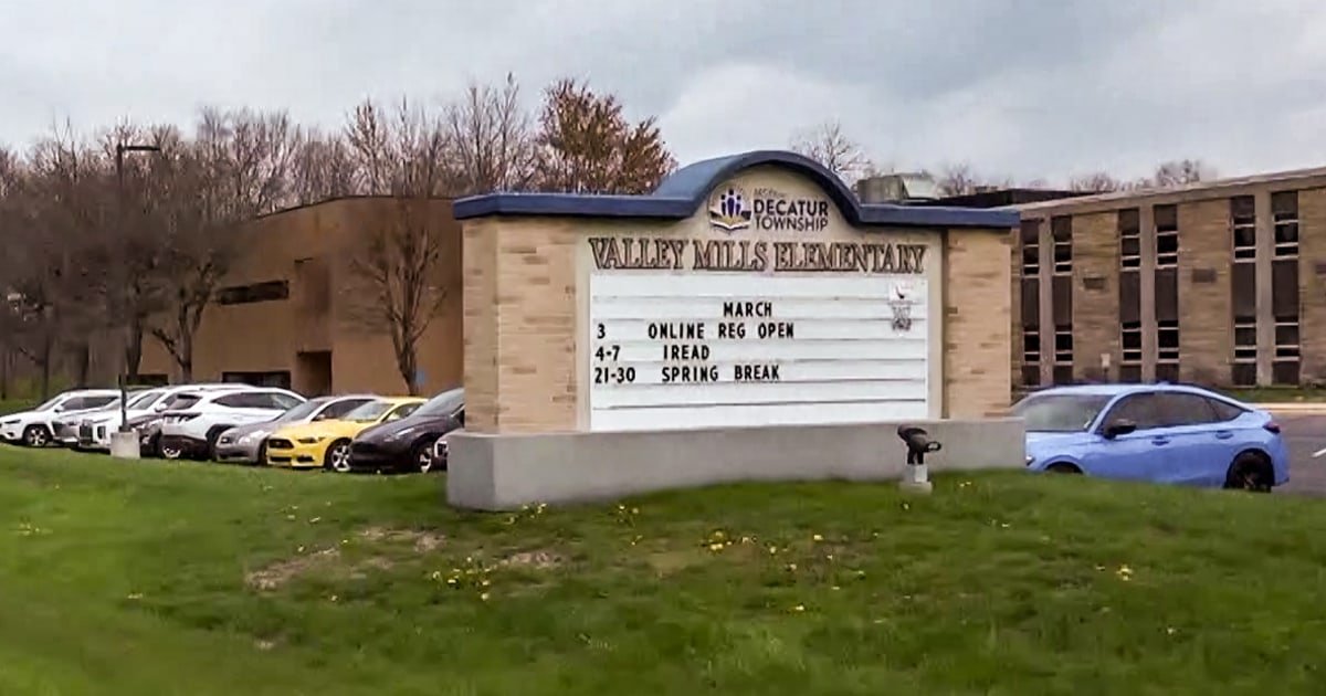 Mom arrested after bringing gun to Indiana elementary school and harassing teacher over assignment