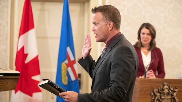 United Conservative Party expels MLA who pushed for public probe of health contracting