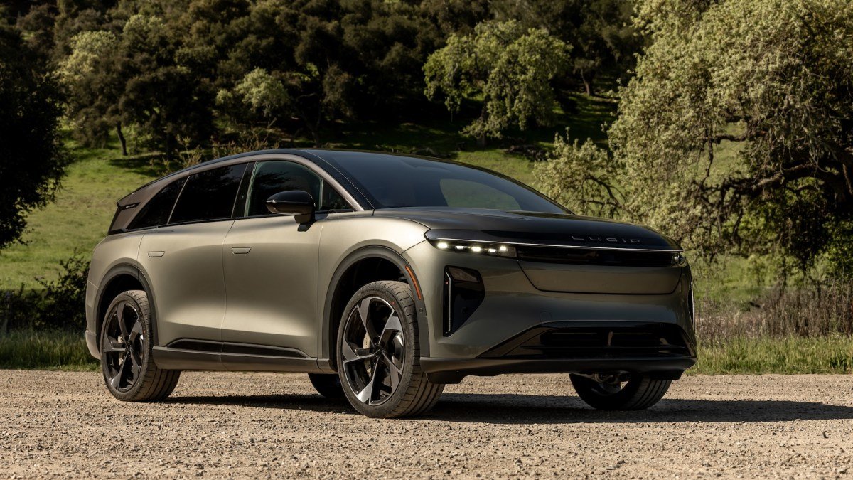 Lucid Gravity First Drive: An electric SUV that doesn’t make compromises