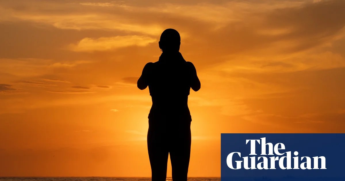 October heat records could tumble in multiple states as hot weather sweeps east through central Australia | Australia weather