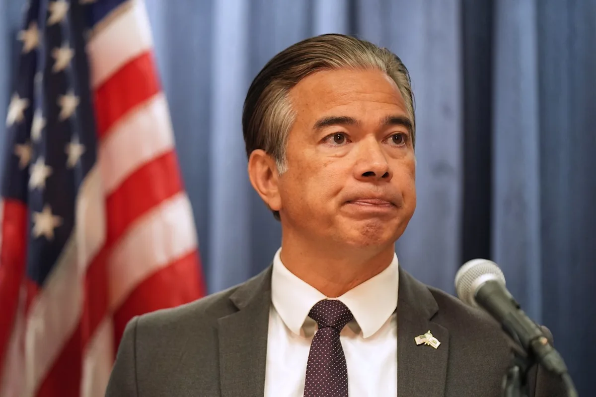 California lawsuit says makers of plastic bags lied about products being recyclable