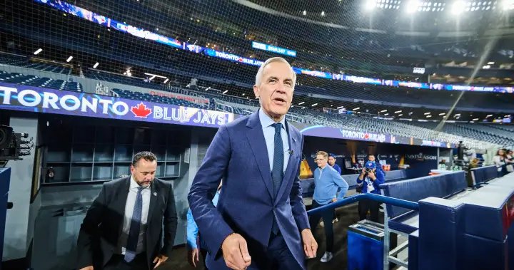 Trump ‘afraid’ to make World Series bet, Carney jokes at Blue Jays practice