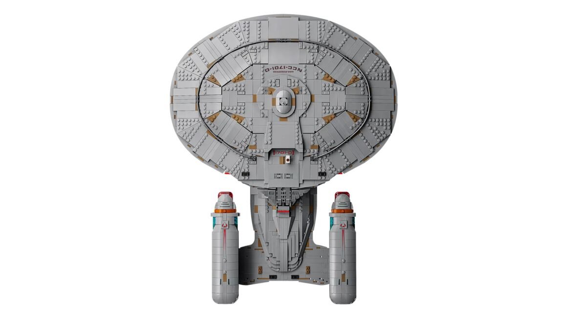 Lego boldly goes into the Star Trek universe with $400, 3,600-piece Enterprise-D