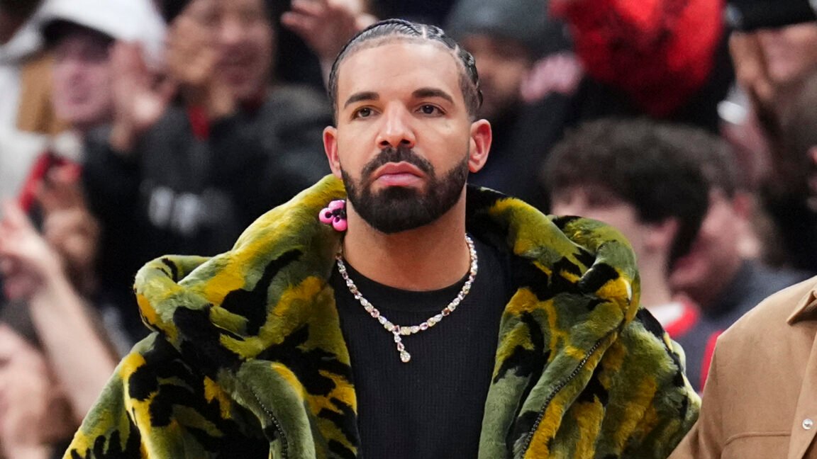 Real humans don’t stream Drake songs 23 hours a day, rapper suing Spotify says