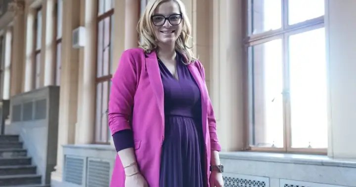 Ontario still short of long-term care bed goal, data in fiscal update show