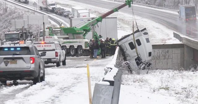 12/2: CBS Evening News – CBS News