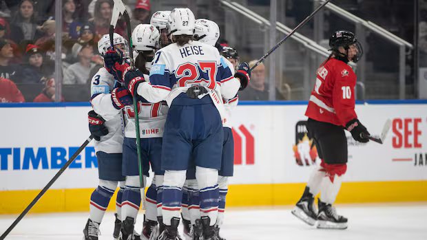U.S. downs Canada 4-1 to sweep women’s hockey Rivalry Series