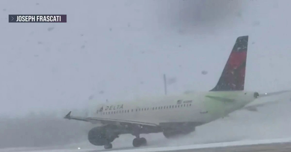 Snowstorm scrubs thousands of flights during busy travel weekend