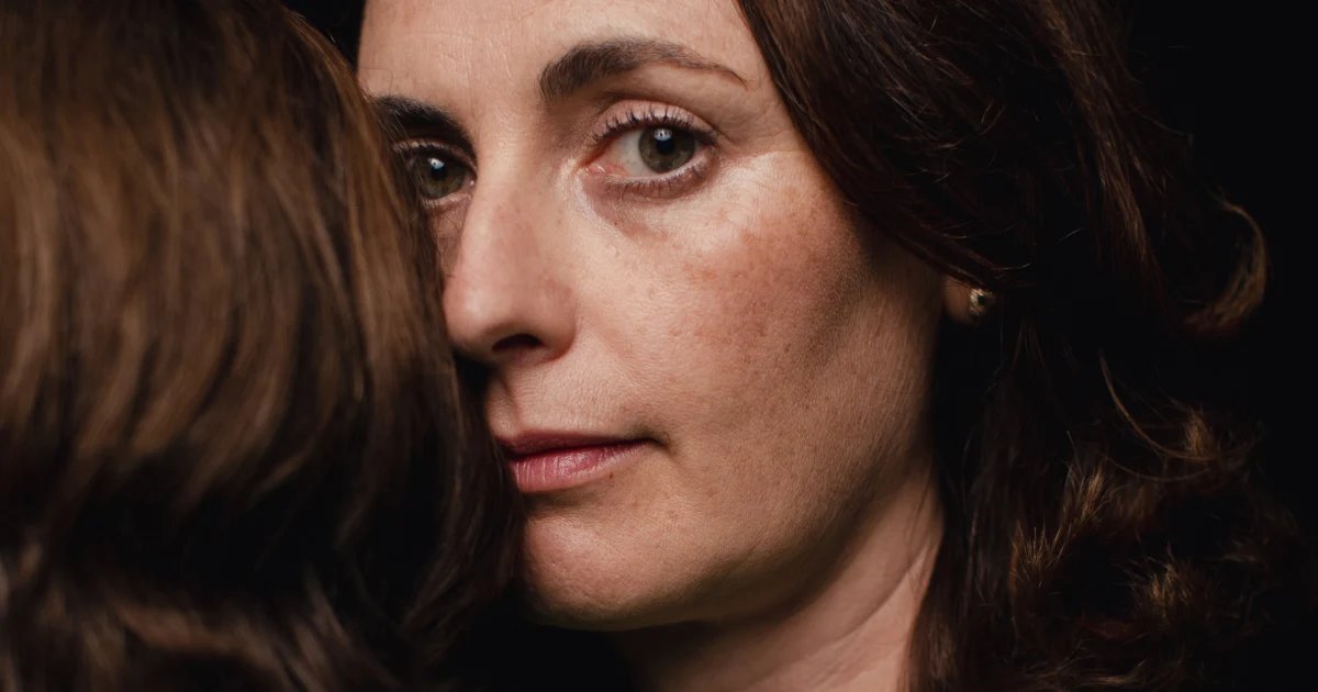 LA Parents say school-issued iPads and Chromebooks cause chaos