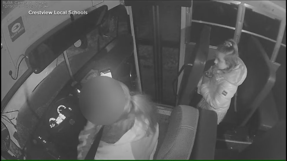 WATCH:  Hero middle schoolers help save bus driver