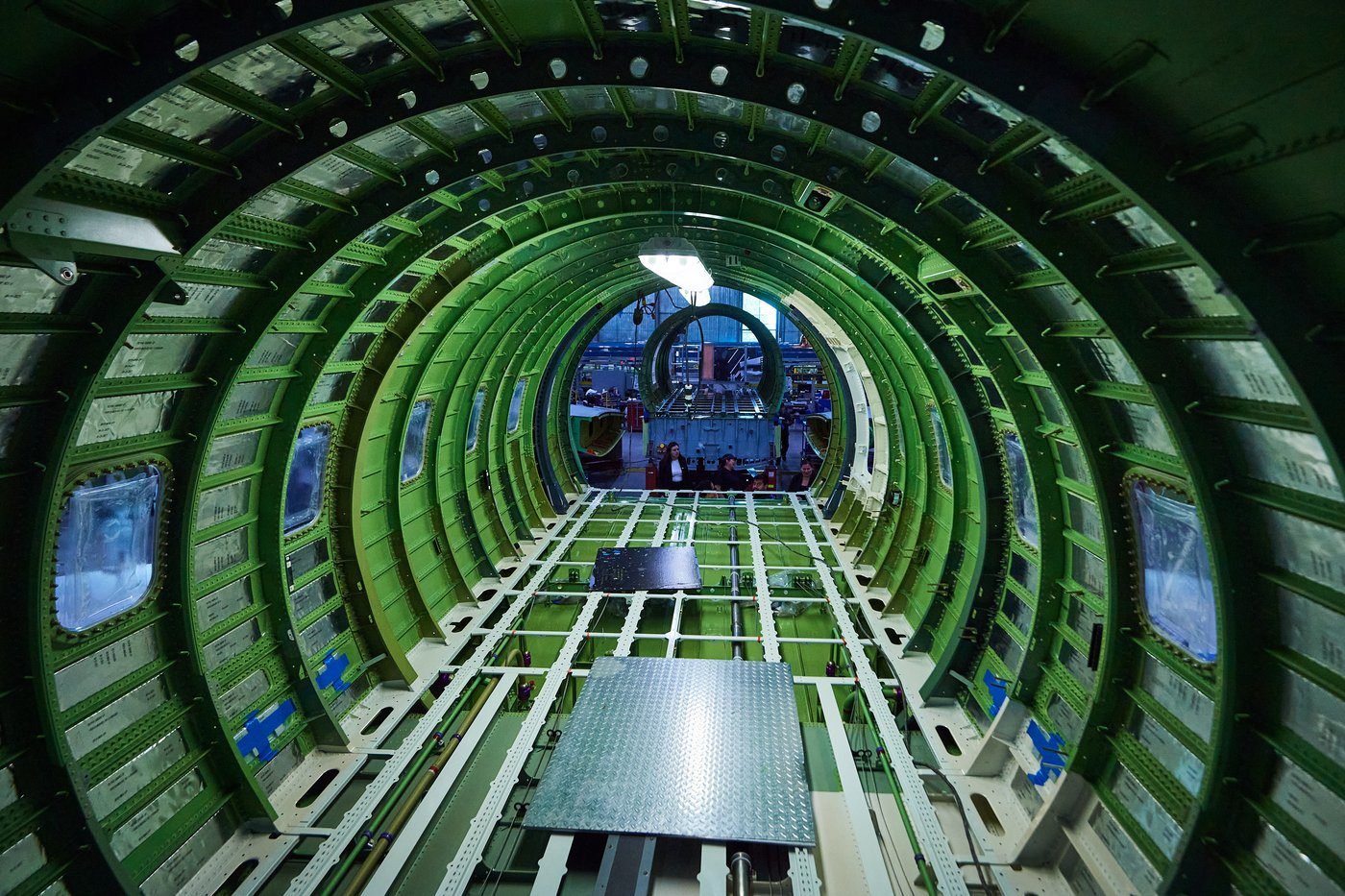 Critics question Saab’s offer to bring 10,000 aerospace jobs to Canada