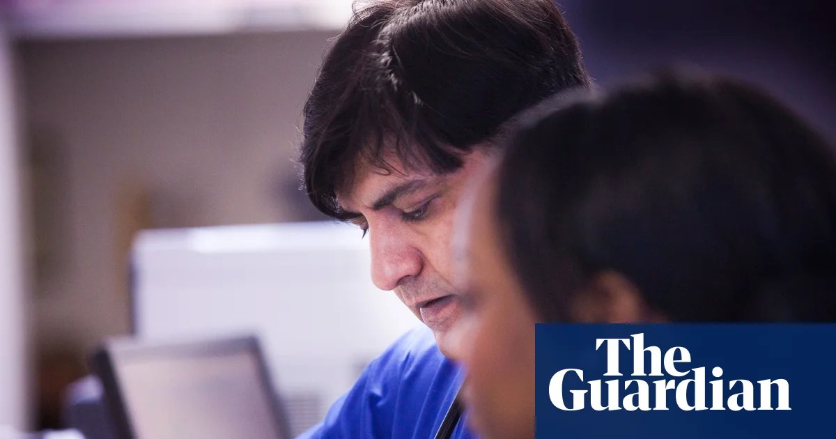 Foreign medics shunning NHS because of anti-migrant rhetoric, says top doctor | NHS