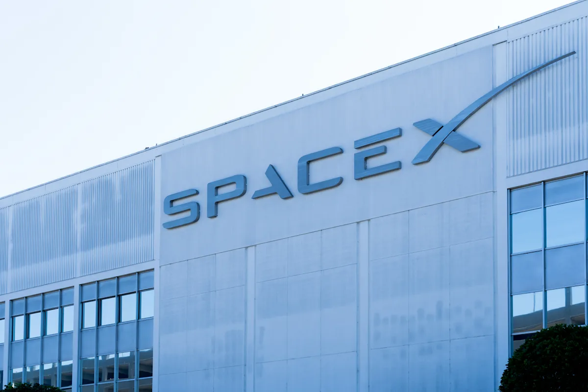 SpaceX to Offer Insider Shares at Record-Setting $800 Billion Valuation