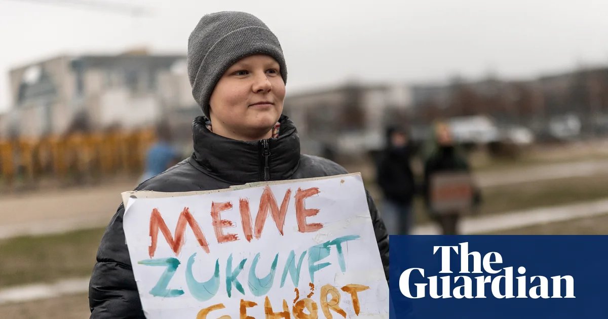 German MPs rubberstamp military service plan amid school pupil protests | Germany