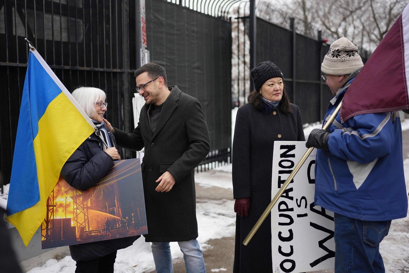 Russian dissidents call on Ottawa to resettle their peers facing deportation in U.S.