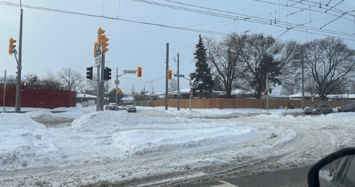 New Finch West LRT forced to stop service multiple times during winter storm – Toronto