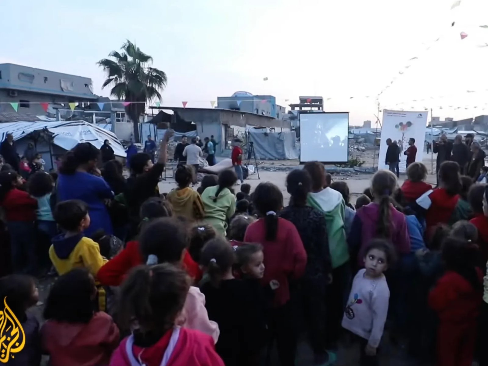 Makeshift movie screenings in Gaza City bring children ‘out of the ruin’ | Israel-Palestine conflict News