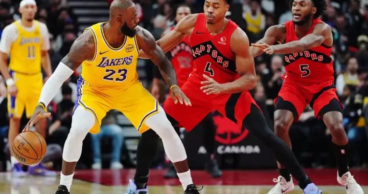 LeBron James’s historic scoring streak ends