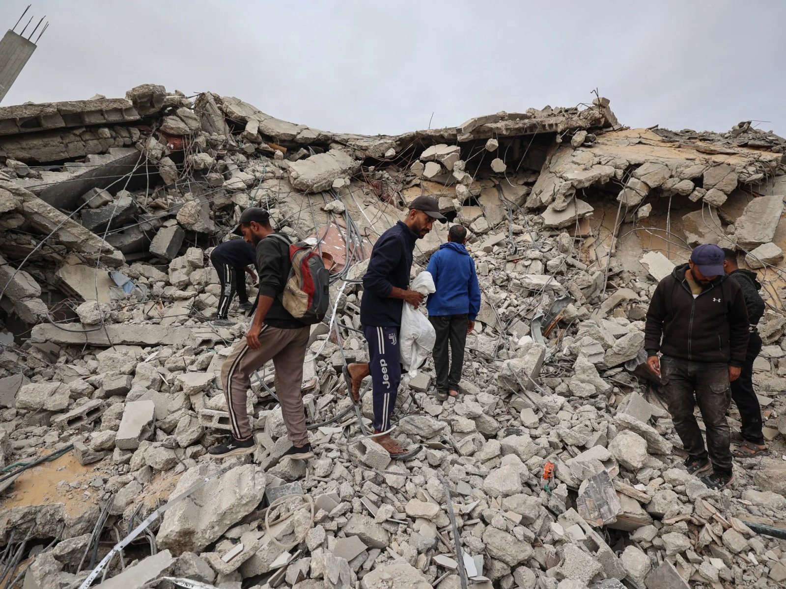 LIVE: Israel targets Gaza as mediators warn ceasefire at ‘critical moment’ | Conflict News