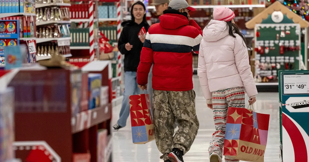 Americans making tough decisions, relying on credit cards with holiday spending in full swing