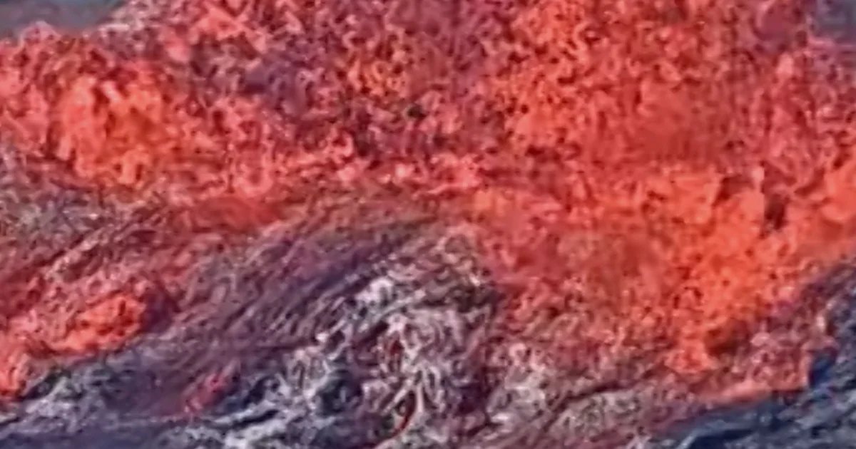 Lava spills as Hawaii’s Kilauea resumes eruptions