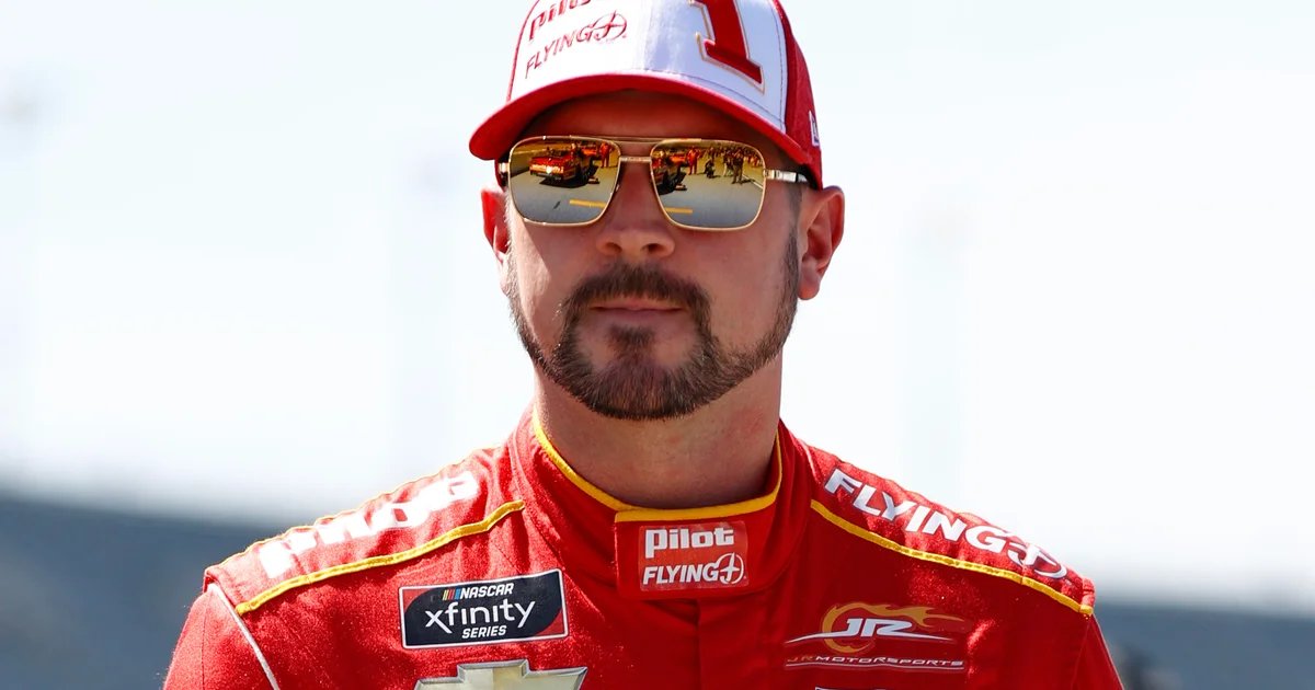 Michael Annett, former NASCAR racing star, dies at 39