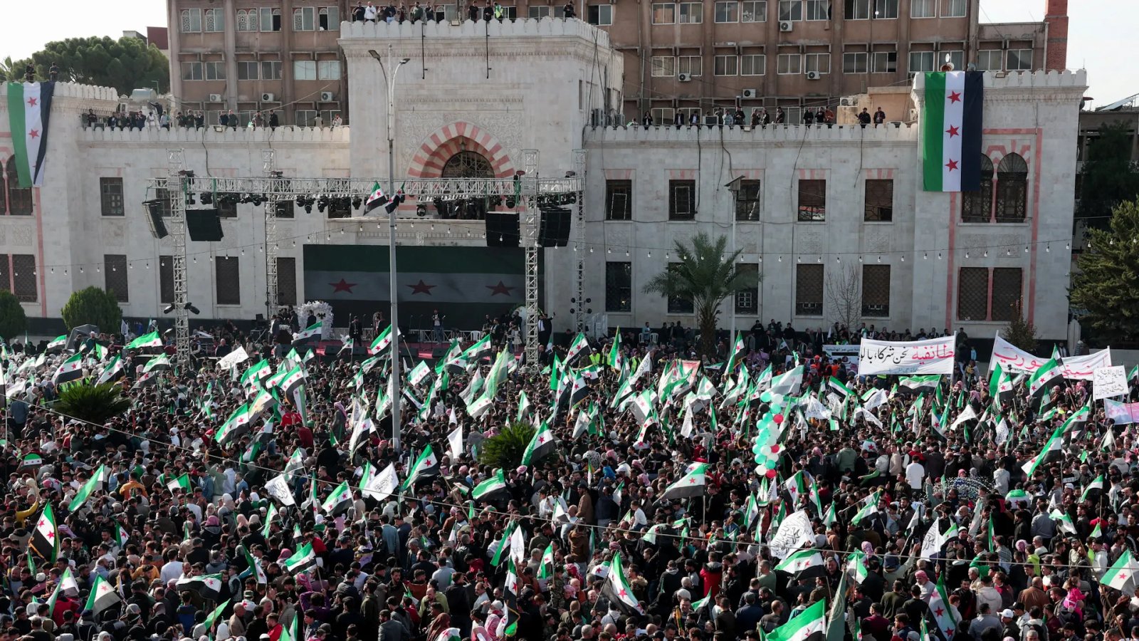 Crowds gather in Hama, Syria, to celebrate one year of liberation | Newsfeed