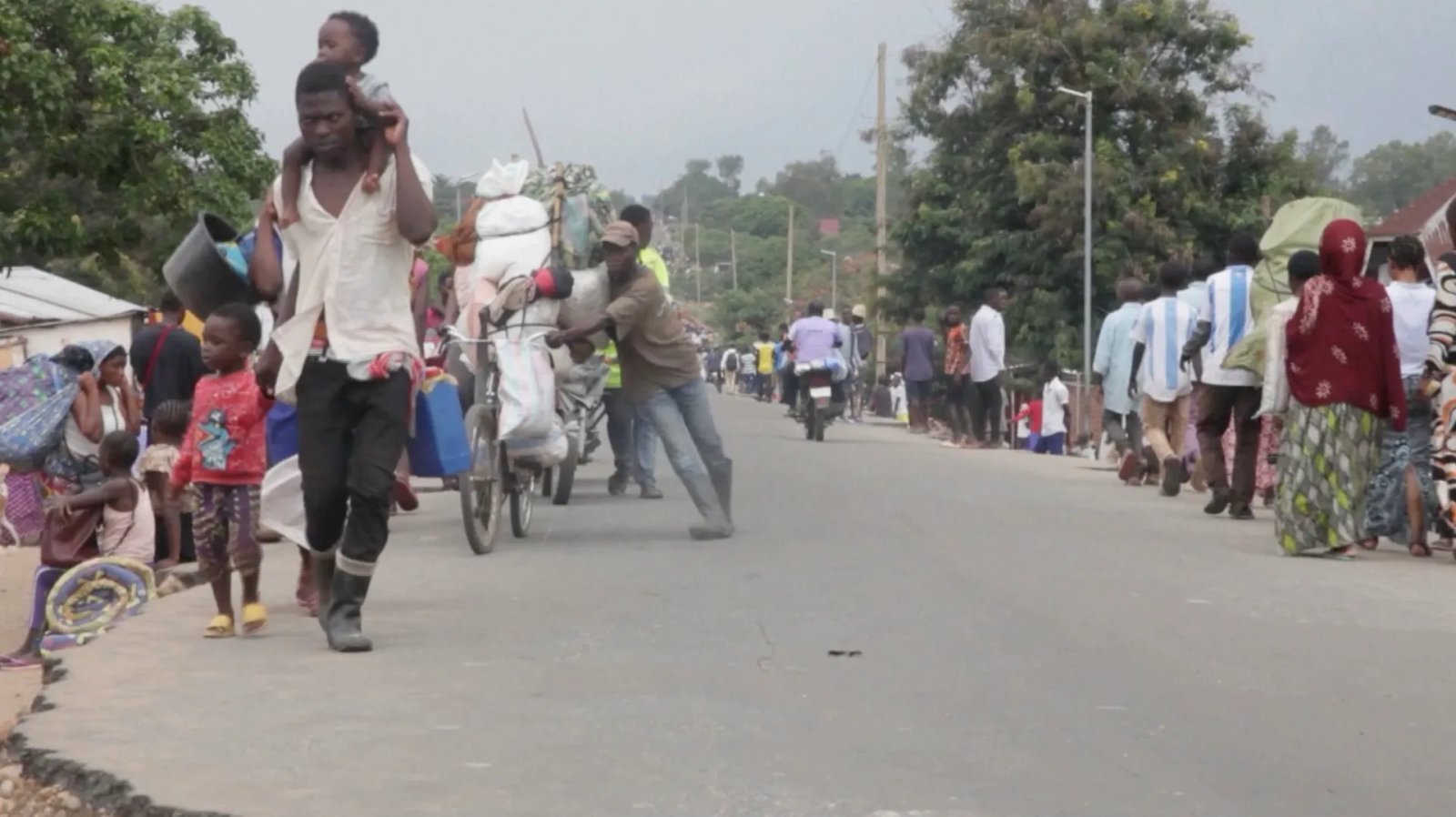 Civilians killed in DRC fighting, a day after peace deal signing | Conflict