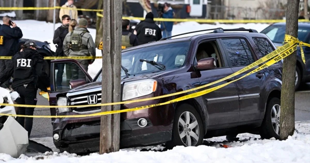 Trump Admin. Defends Fatal Shooting of Minnesota Woman by ICE