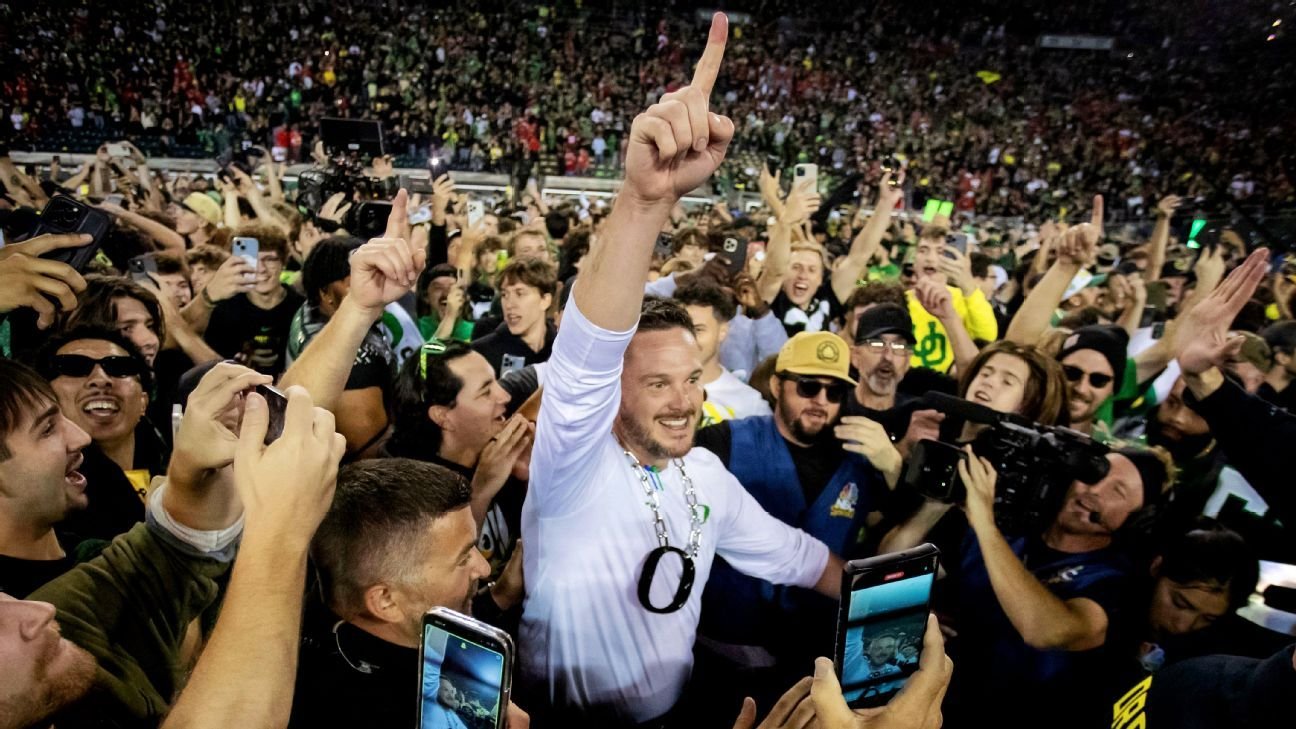 Inside Oregon’s rise as a college football blue blood