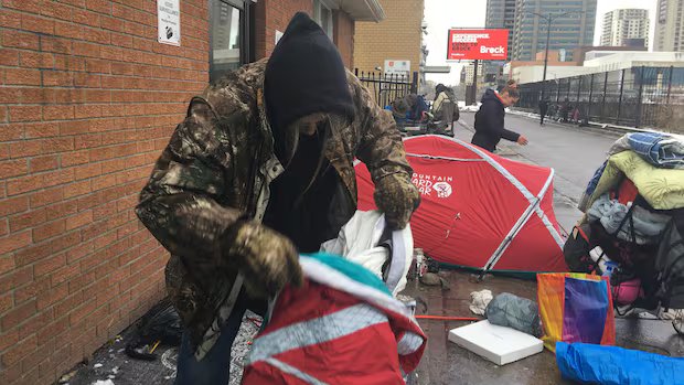 Nearly 85,000 people homeless in Ontario, up 8% in one year: report