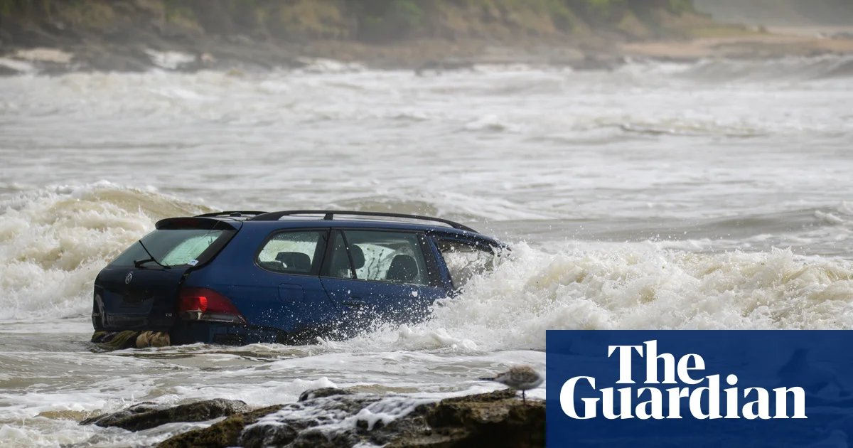 Sydney awaits ‘soggiest weekend of summer’ as Victorian authorities defend flash flood warnings | Australia weather
