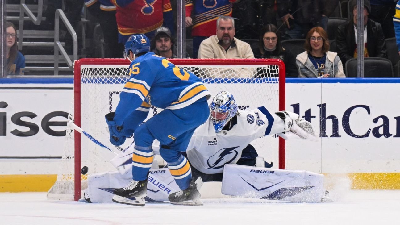 Jordan Kyrou scores in shootout as Blues snap Lightning’s streak at 11