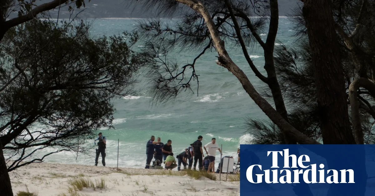 Police call off seperate searches for missing teen boy and another man off two Sydney beaches | Australia news