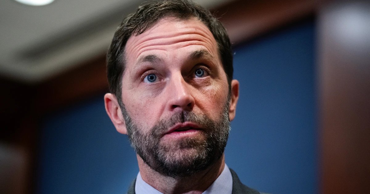 More Democrats say prosecutors are investigating them over military video