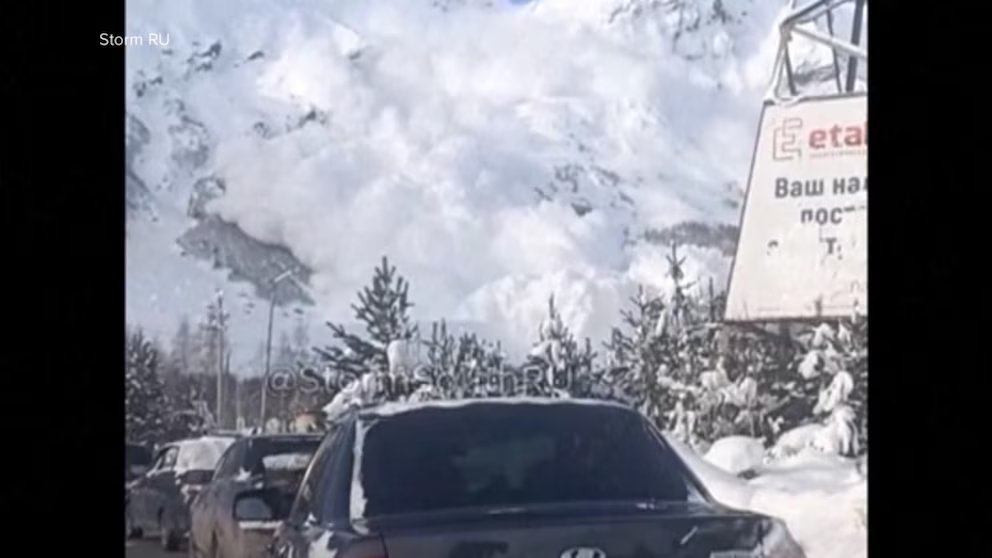 WATCH:  Video shows moment controlled avalanche roars down Russian mountainside