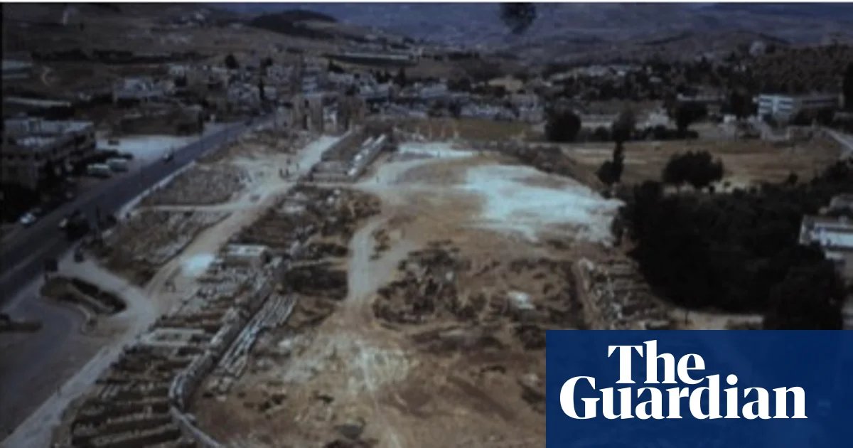 Mass grave in Jordan sheds new light on world’s earliest recorded pandemic | Infectious diseases