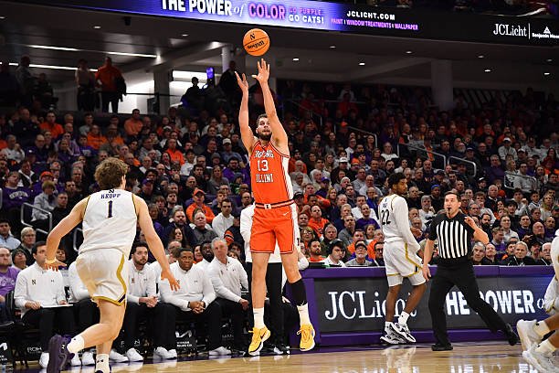 Three-point shooting fuels Illinois in 6th straight, first win in since 2022