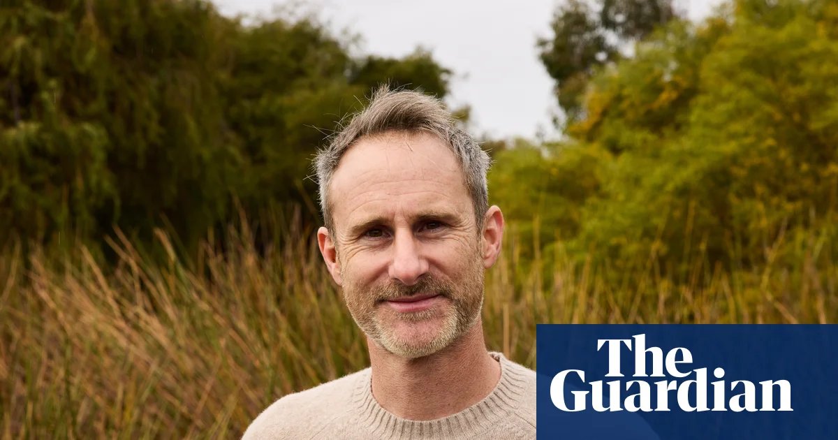 Craig Silvey’s books pulled from WA and Victoria curricula after child exploitation material charges | Western Australia