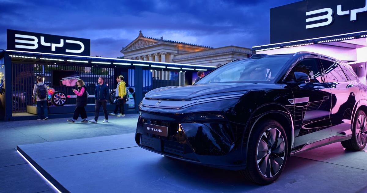 Canadian EV sales fell off a cliff in 2025. Could Chinese models revive the market in 2026?