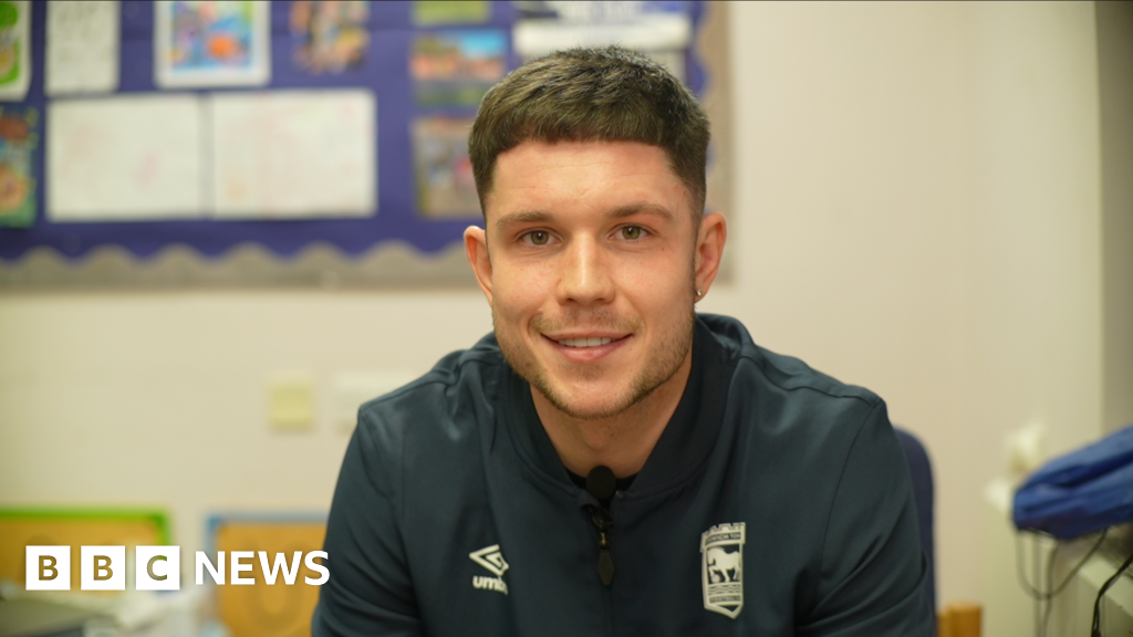 Ipswich Town stars inspire youngsters to have healthy routines