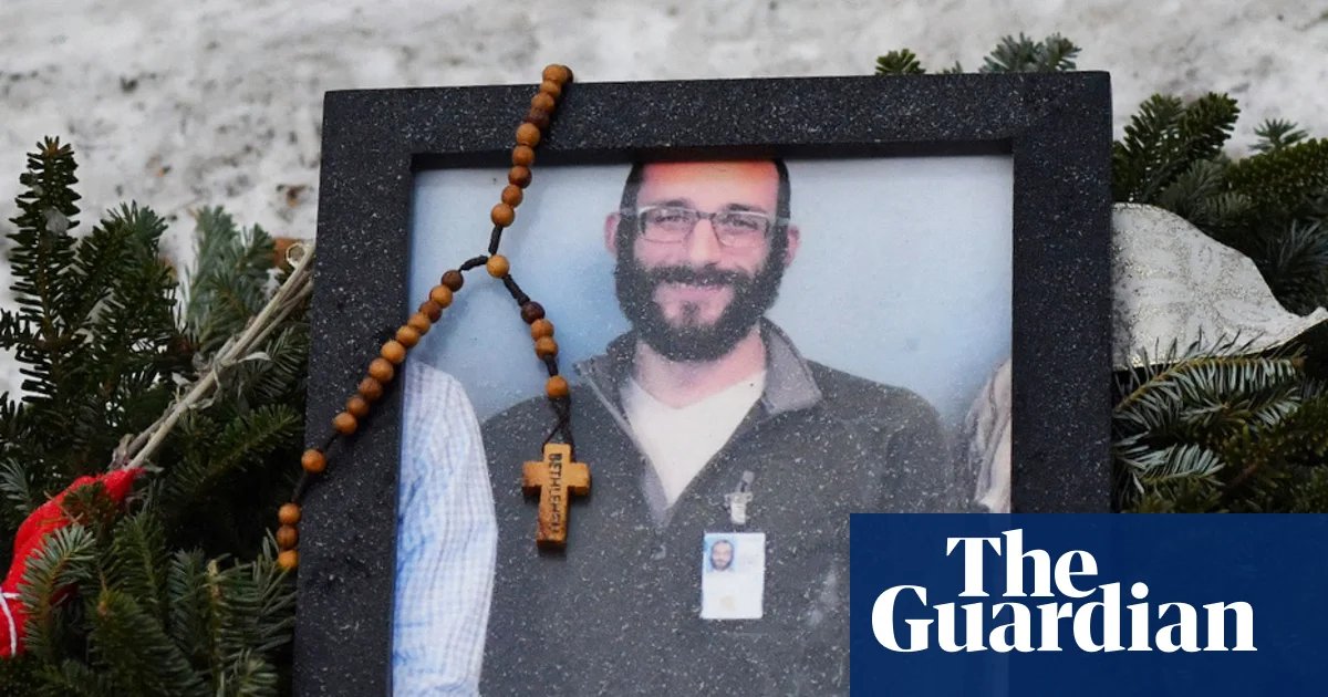 Fundraiser for Alex Pretti family raises nearly $600,000 day after fatal shooting | Minneapolis