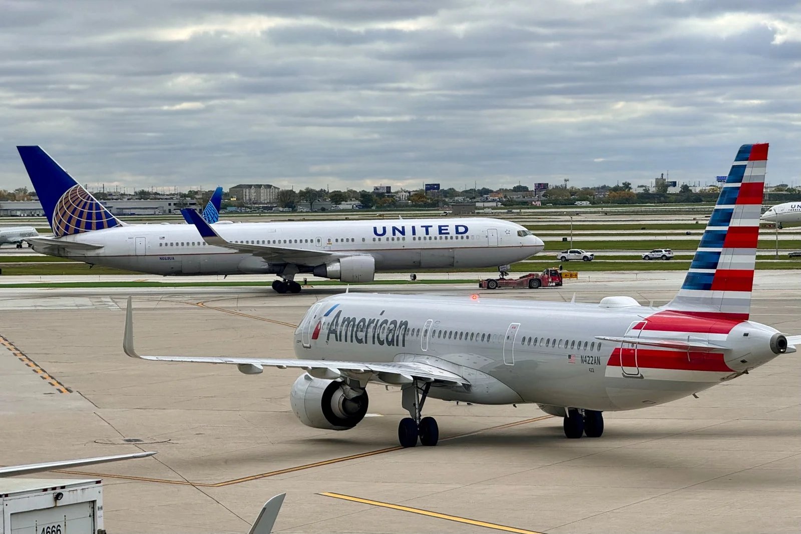 United to block American from adding gates at Chicago O’Hare