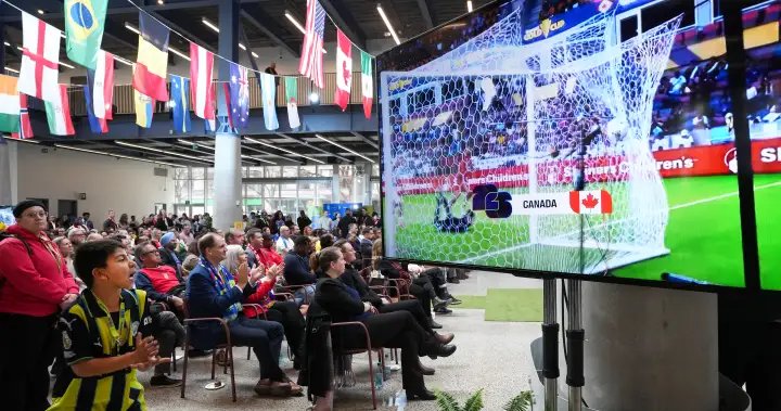 Toronto officials promise cost of hosting FIFA World Cup matches won’t rise again – Toronto