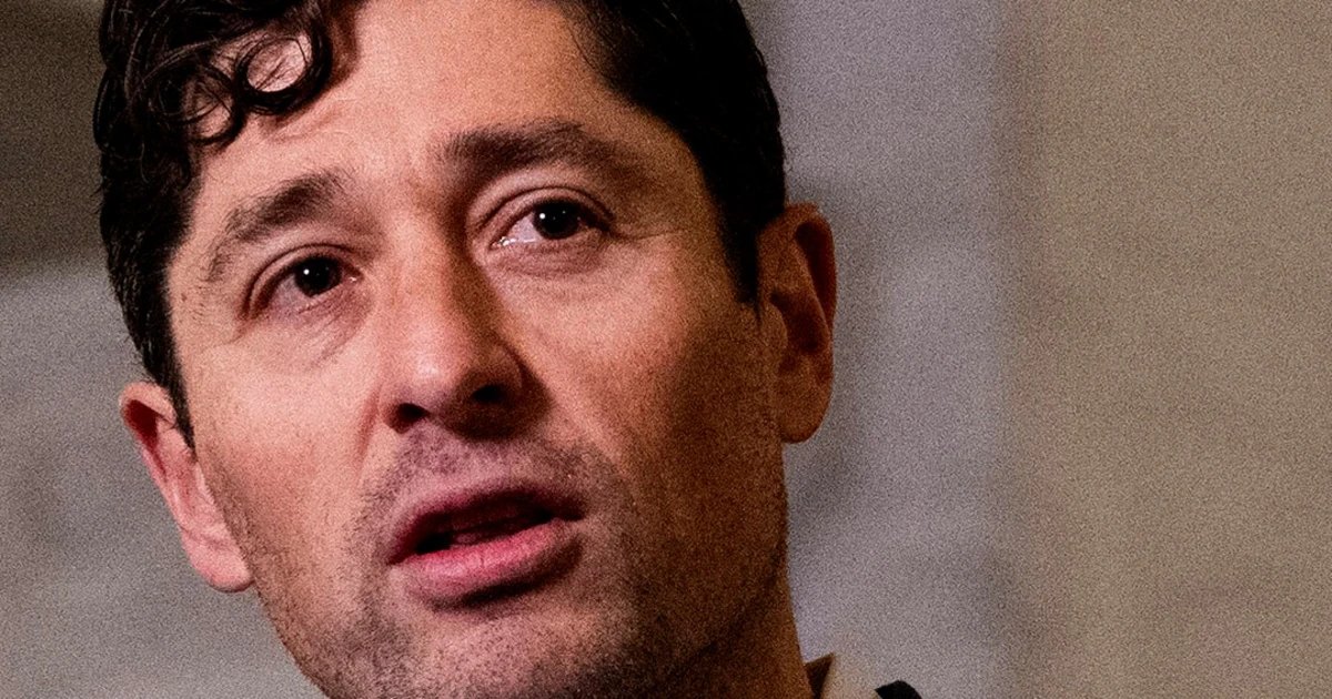 Frey says Minneapolis ICE agent was not run over