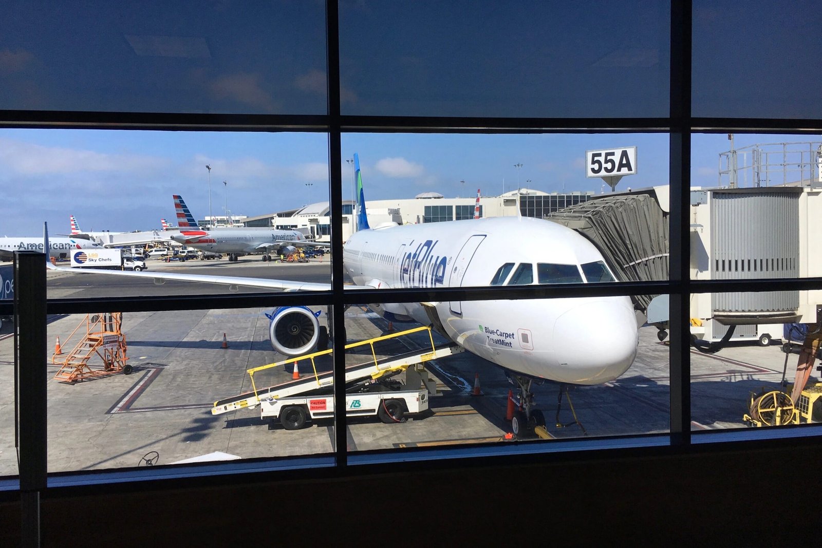 JetBlue ends loyalty partnership with JSX